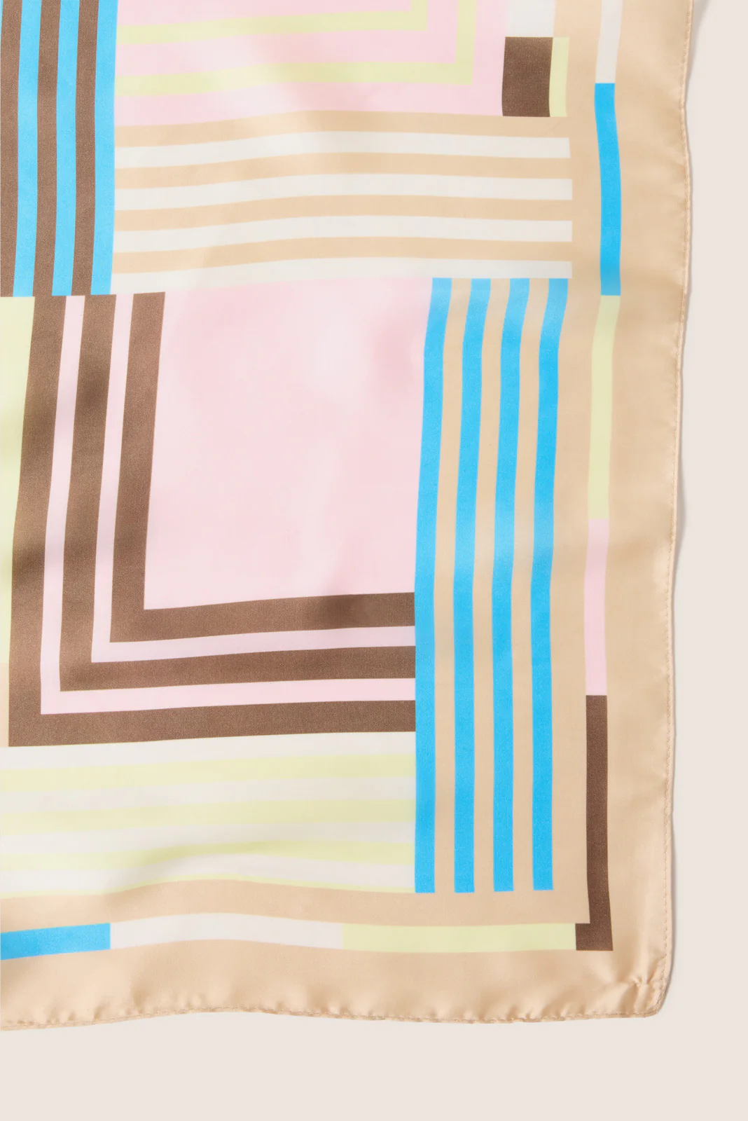 Daisy Stripe Bandana - Image 3