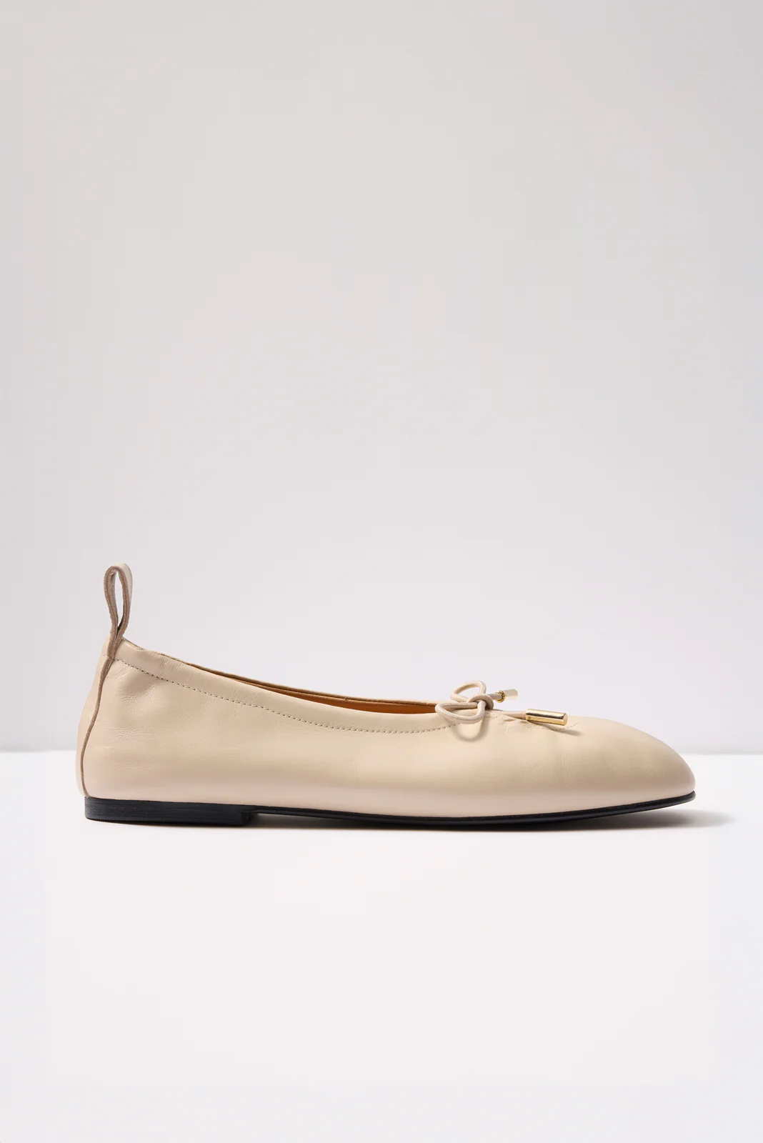 Rosalind Cream Leather Ballet Flats - Image 4