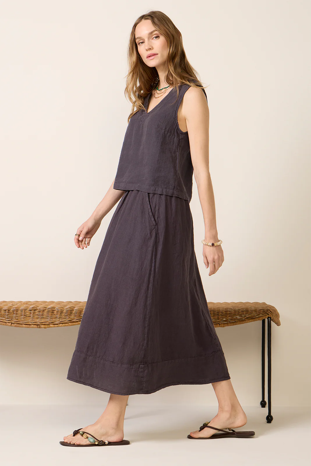 V Neck Linen Tank - Image 2